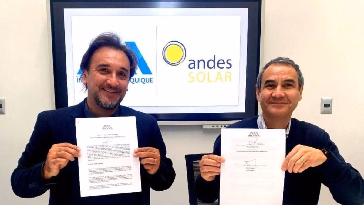 Firma de convenio impulsa desarrollo sostenible y energías renovables en Tarapacá.