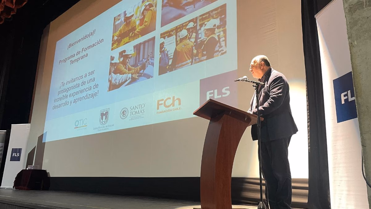 FLS y Vetas de Talento imparten novedoso programa de formación en minería para estudiantes de Casablanca