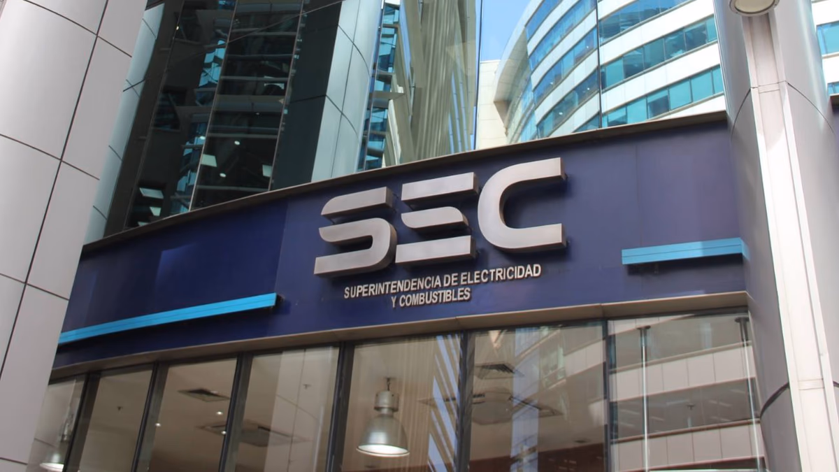 Formulan cargos a empresas por apagón masivo: situación crítica en Chile