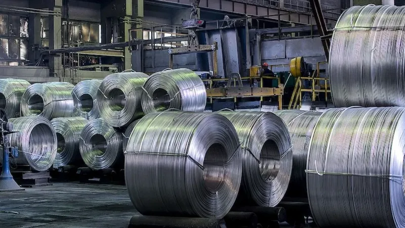 Aluminio sube 1,9% tras tregua entre EE.UU. e Irán