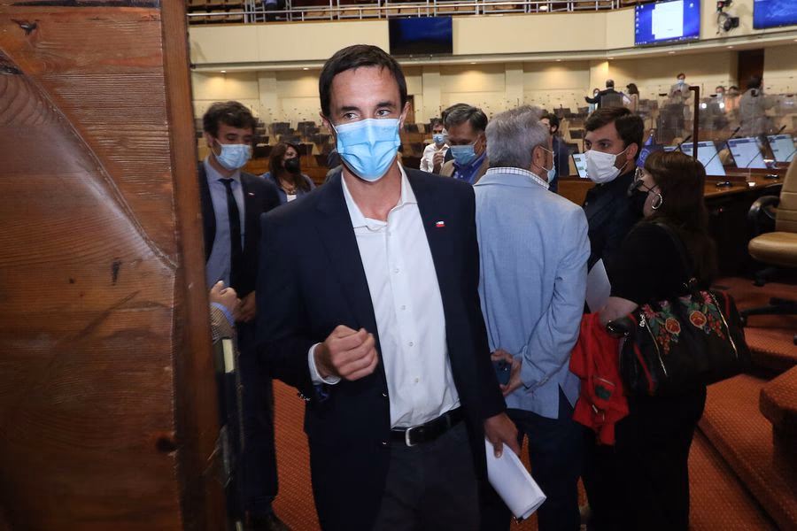 Fracasa sesión especial del litio en la Cámara: la oposición se retira de la sala y el gobierno dice que acogieron todas las solicitudes del equipo de Boric