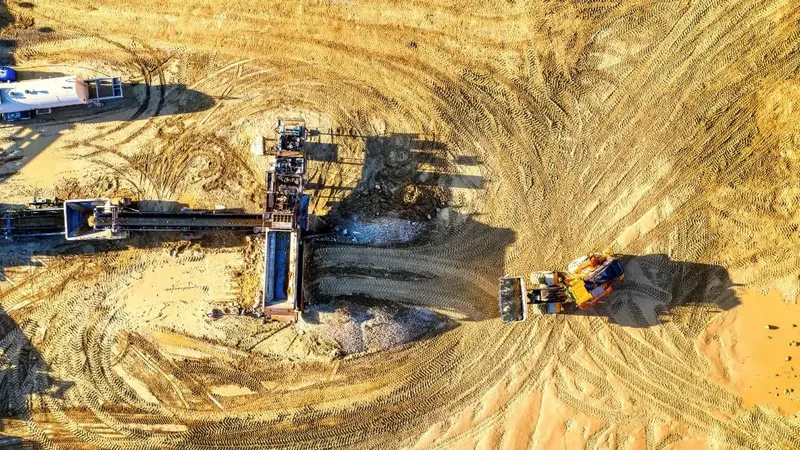 Fusión Rio Tinto-Glencore: el mega grupo de más de US$260.000 millones que reabre la puerta a España 70 años después