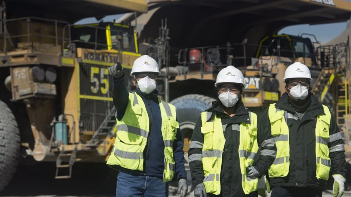 Glencore busca trabajadores en Chile para sus operaciones mineras