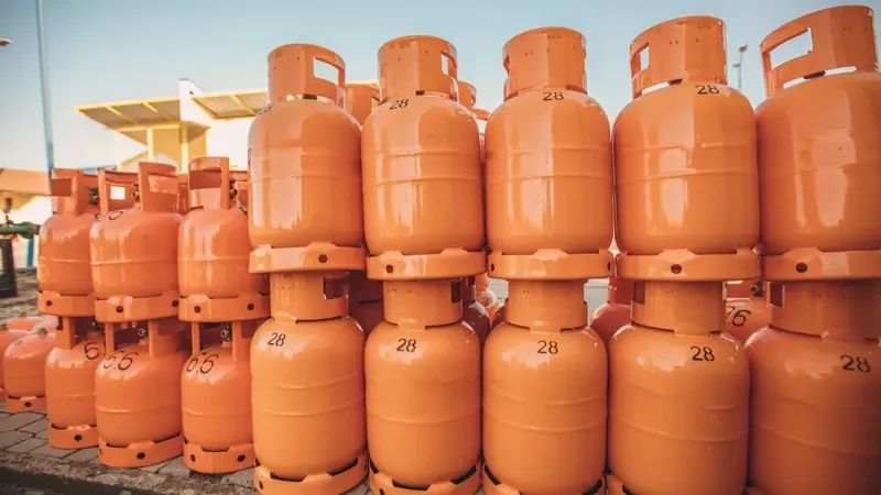 Gobierno anuncia balón de gas gratuito para el 80% más vulnerable en Chile
