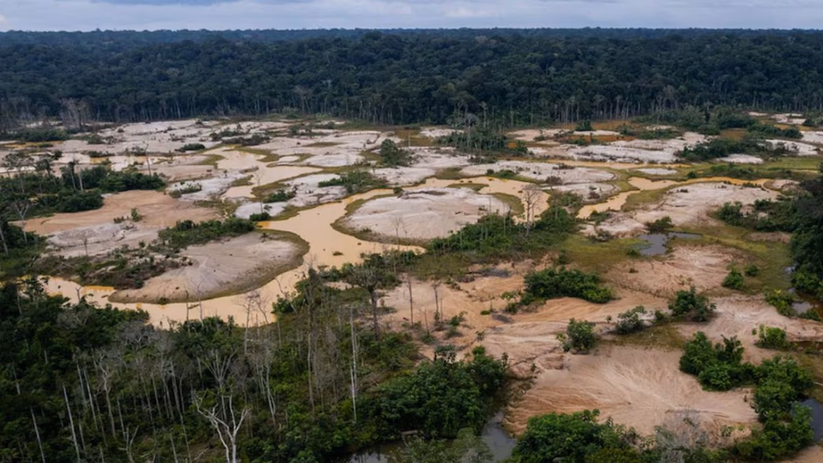 Gobierno de Perú enfrenta la minería ilegal: Nueva ley promete mayor seguridad y desarrollo regional