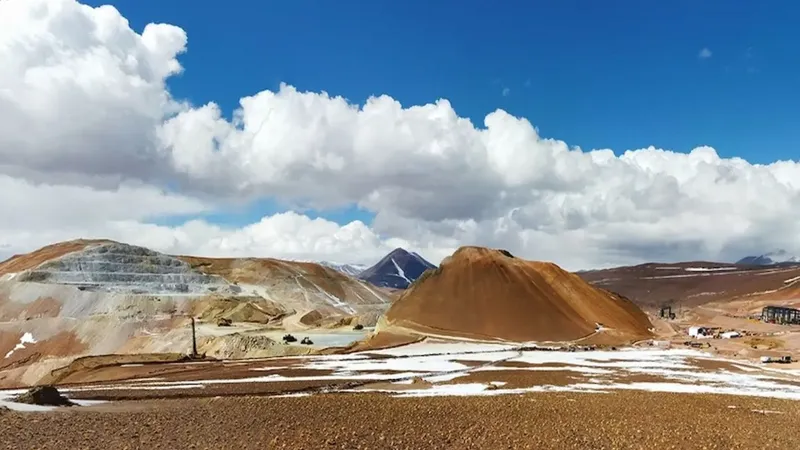 Gold Fields eleva exploración a US$298 millones y abre la puerta a nuevas compras: guía 2026 apunta a 2,6 millones de onzas