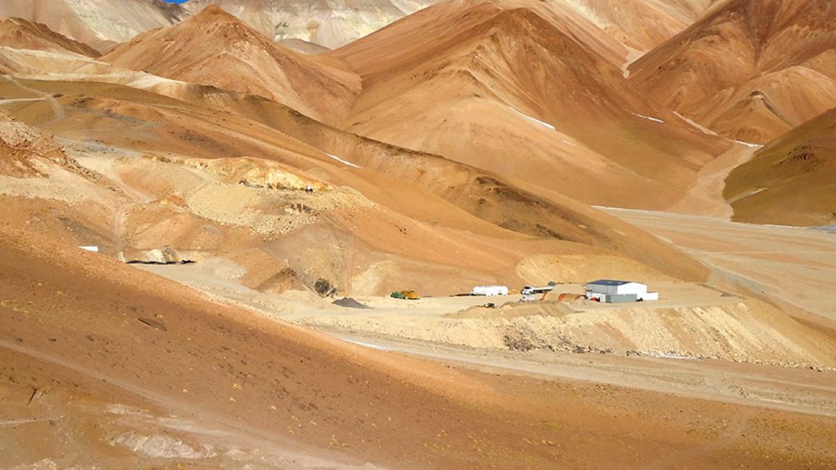 Golden Minerals cierra operaciones en Velardeña dos meses después de reiniciar la minería
