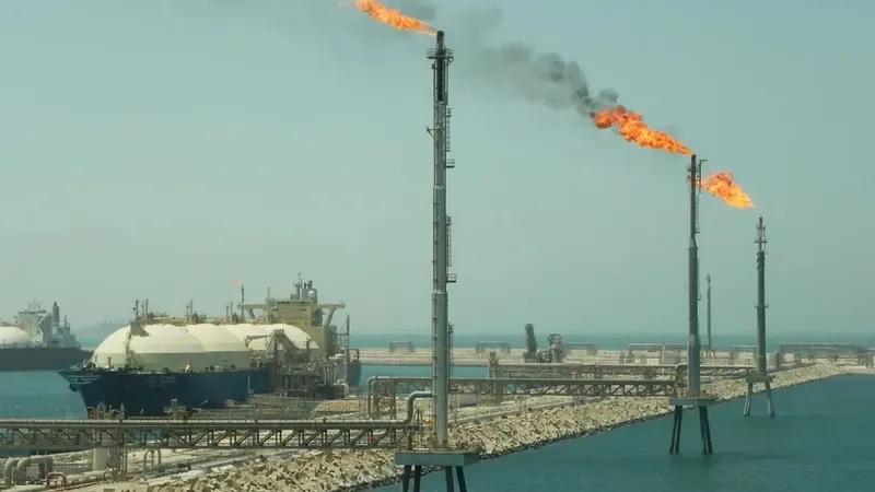 Golpe al GNL de Catar: QatarEnergy activa medidas por daños en Ras Laffan que comprometen contratos por años