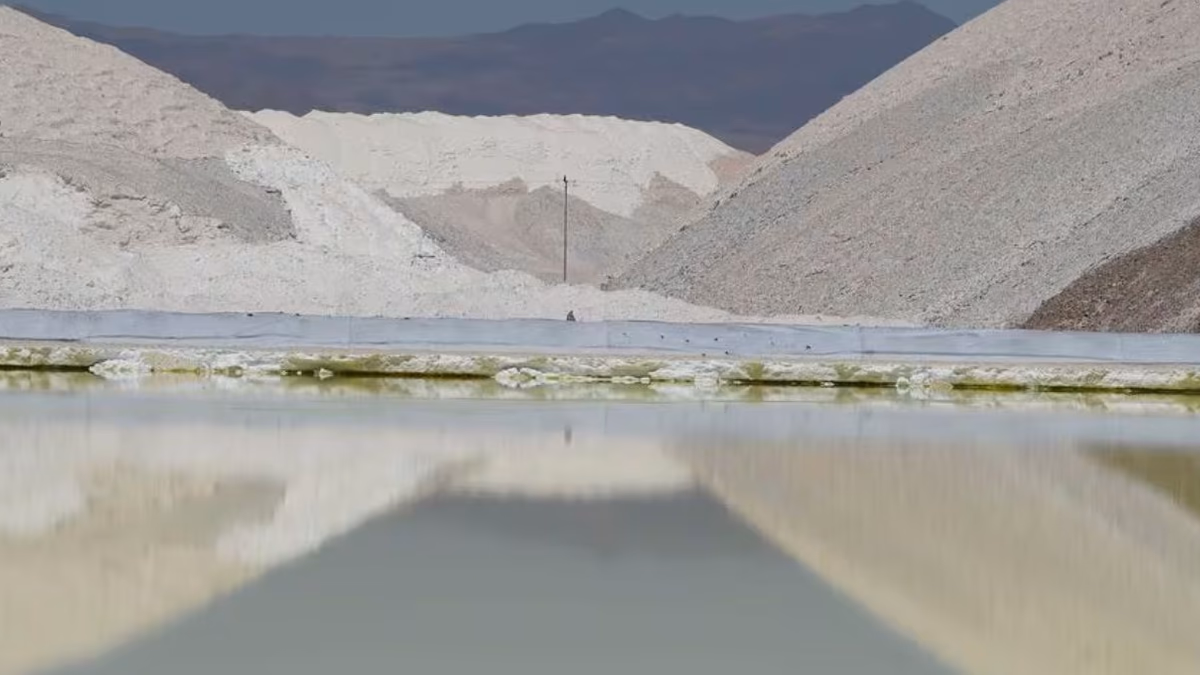 Grandes mineras piden agilizar vías para impulsar industria del litio