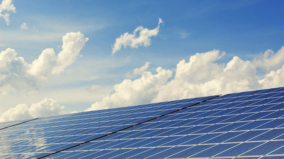 Grenergy Renovables lanza innovadora subasta de energía renovable en Chile para 2026-2027, apuntando a grandes consumidores