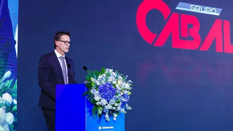 Grupo Cabal recibe prestigioso reconocimiento en China por impulsar electromovilidad chilena