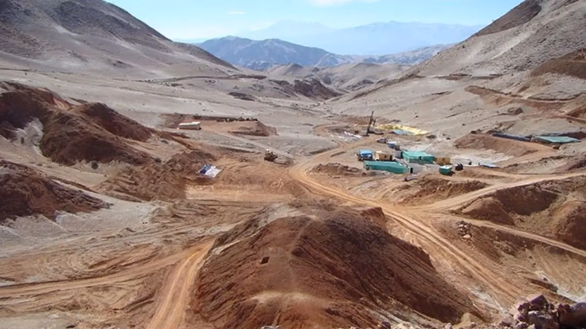 Hannan Metals amplía el potencial aurífero en Perú con descubrimiento en Honda Creek