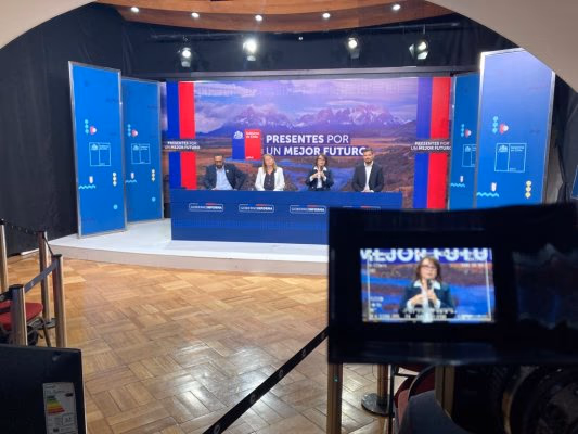 Hernando destaca ventajas de Chile sobre Bolivia y Argentina para explotar litio y adelanta rol de Corfo, Enami y Codelco