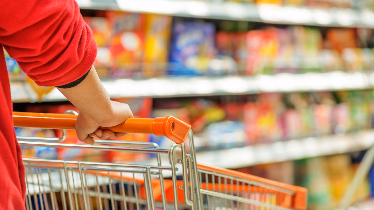 Horarios y Apertura de Comercios en Semana Santa 2025 en Chile: Todo lo que Debes Saber