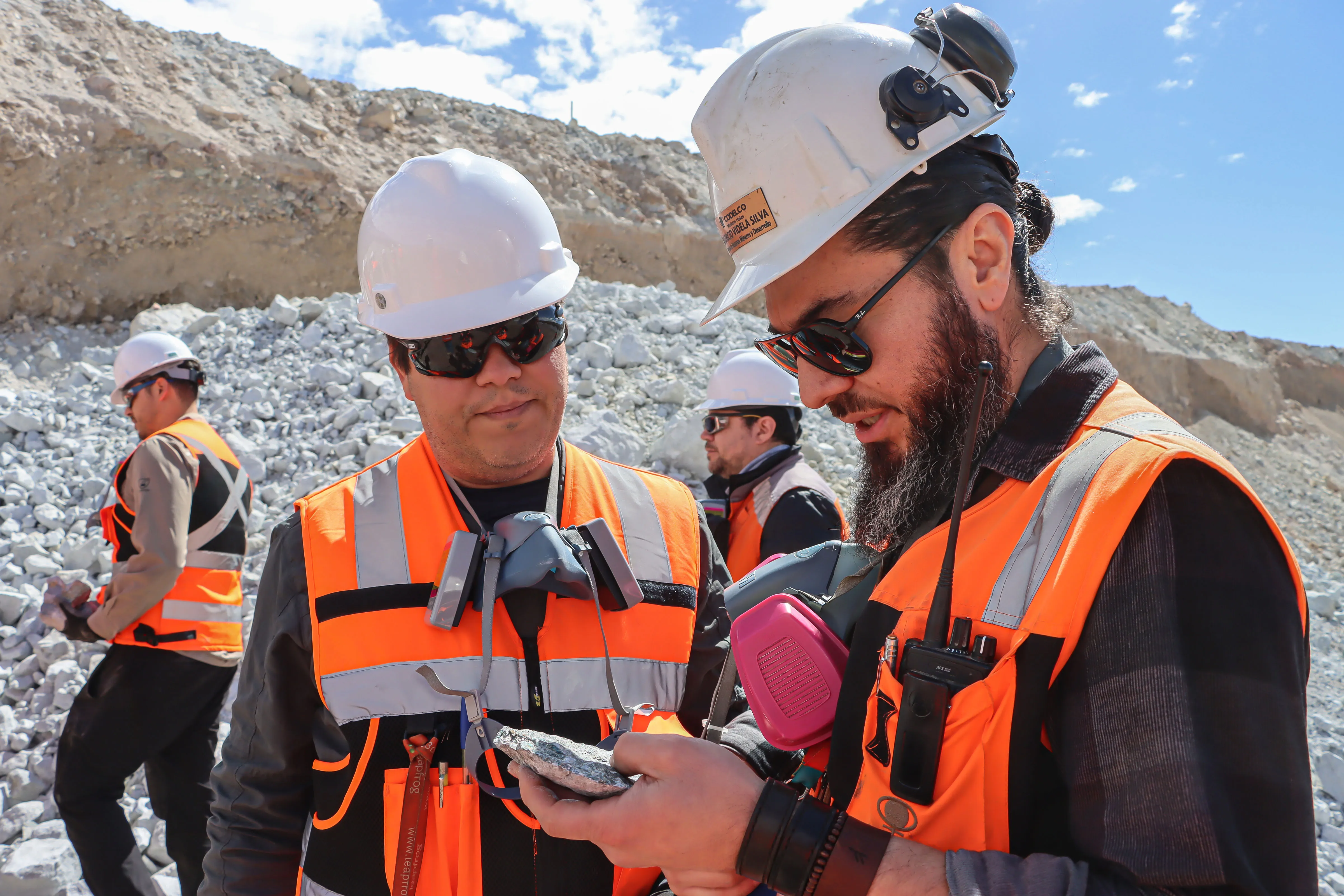 DMH Visita Geólogos BHP 01