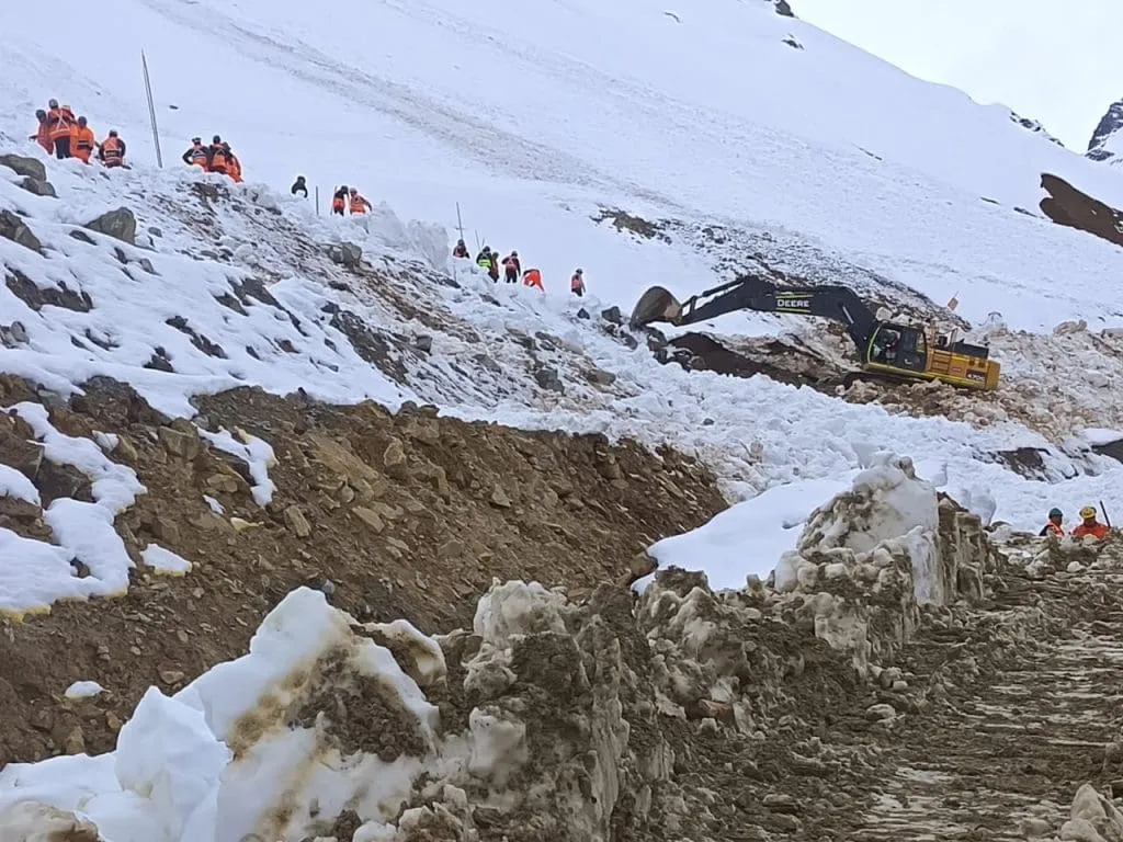 Avalancha en División El Teniente deja un trabajador fallecido y otro desaparecido: Fiscalía investiga accidente en faena de Codelco