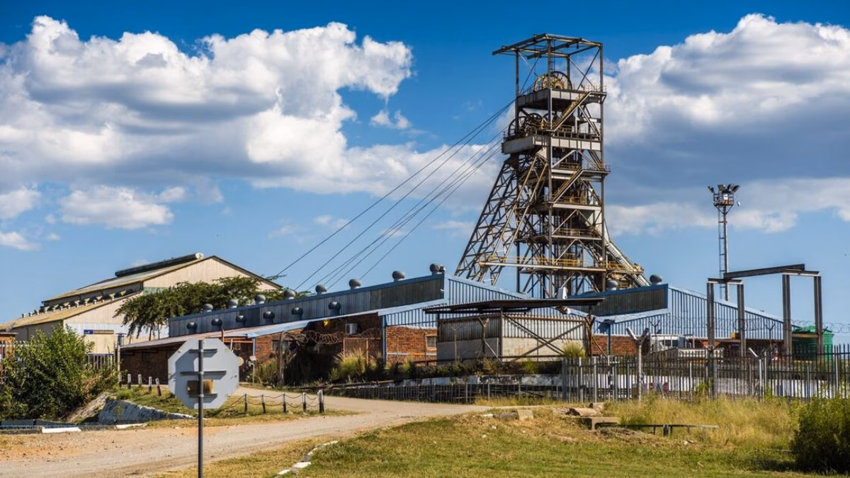 Impala Platinum Holdings incluye nuevos inversores negros en Sudáfrica