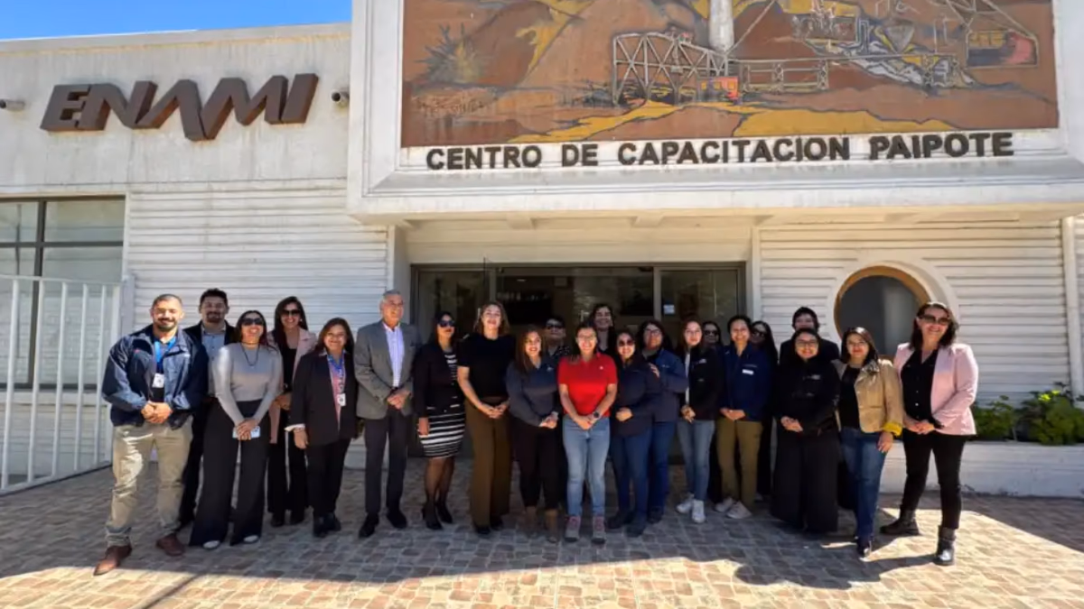 Impulso a mujeres en minería: estrategias para 2025 en Atacama