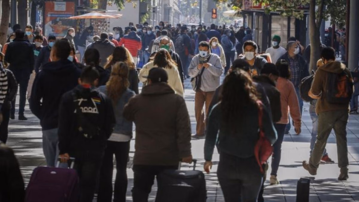INE informa que desempleo en Chile llega al 8,4% y baja la informalidad laboral