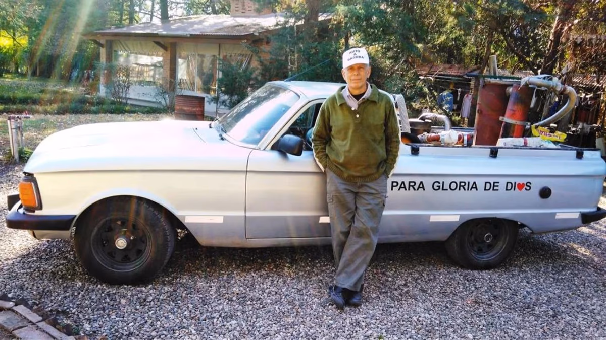 Ingeniero Argentino crea vehículo que funciona con «Gasura», un combustible hecho de basura