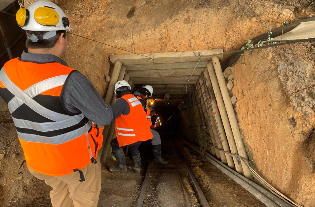 Iniciativas y fomentos que buscan modernizar a la pequeña y mediana minería