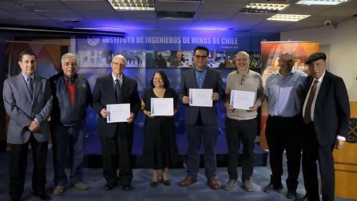 Instituto de Ingenieros de Minas de Chile celebra aniversario N°93