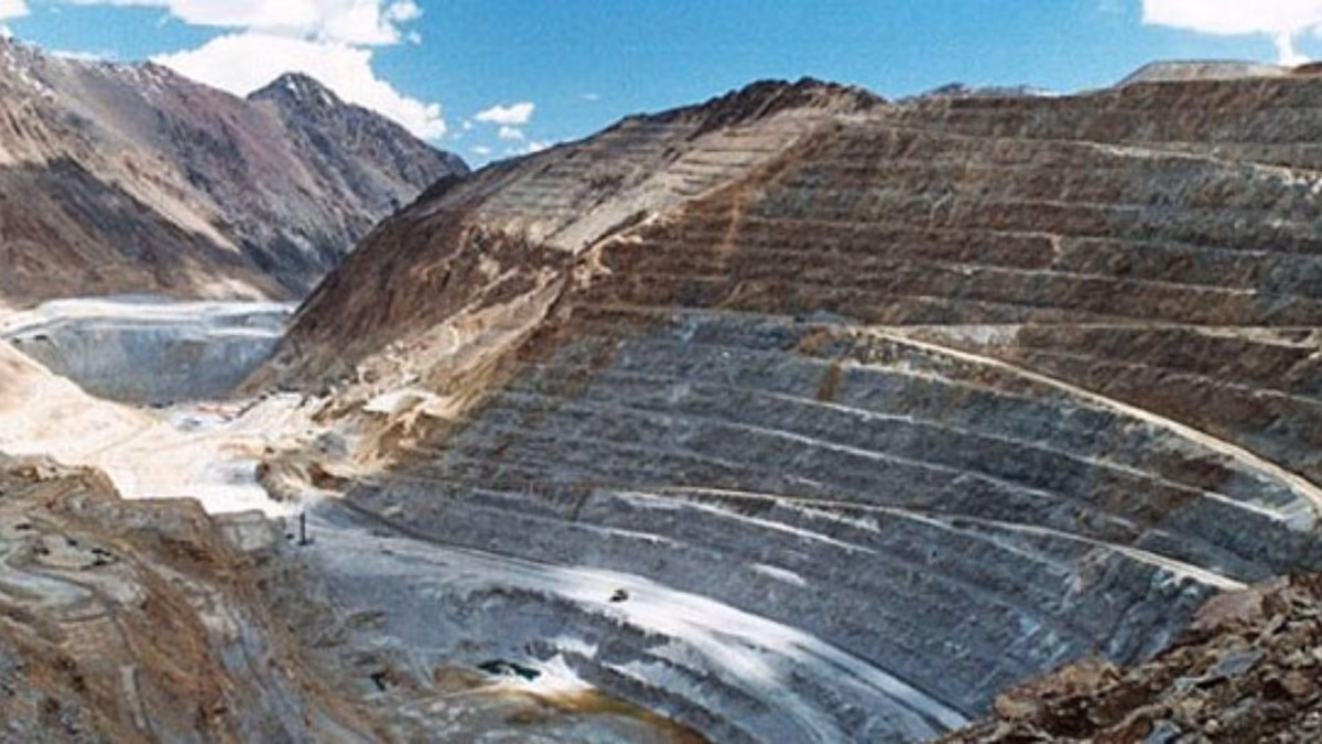 Inversión millonaria para extender operaciones mineras hasta 2051 en Chile.