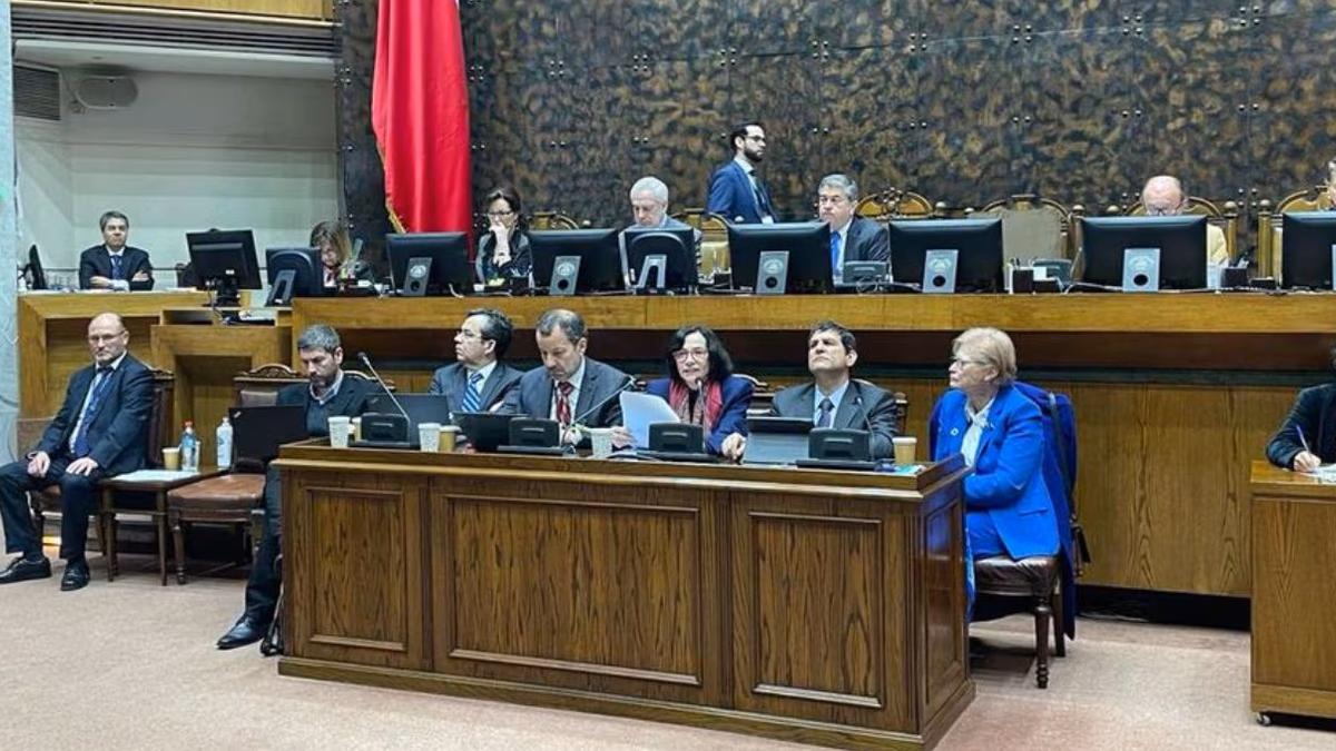 IPoM: Banco Central fija techo de PIB 2023 en 0% y sube levemente proyección de inflación