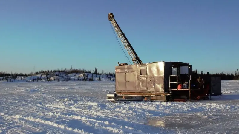 Kenorland Minerals informa sobre el descubrimiento popular de mineralización dorada generalizada en el Proyecto Opinaca, Quebec