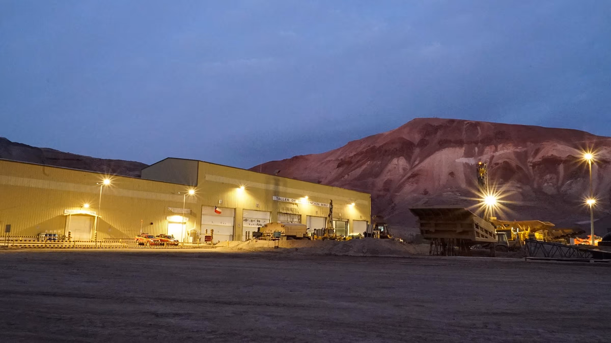 Kinross Gold vierte la primera barra de oro en el Proyecto La Coipa, Chile