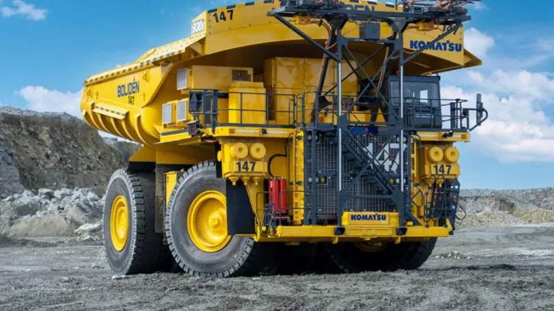 Komatsu marca hito con mil camiones autónomos en minería global