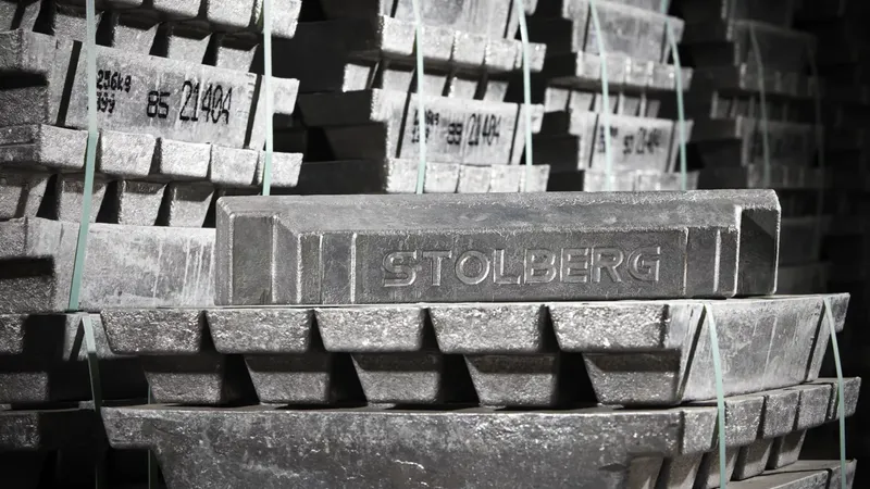 La fundición de plomo Stolberg de Alemania reabre después de la venta a Trafigura