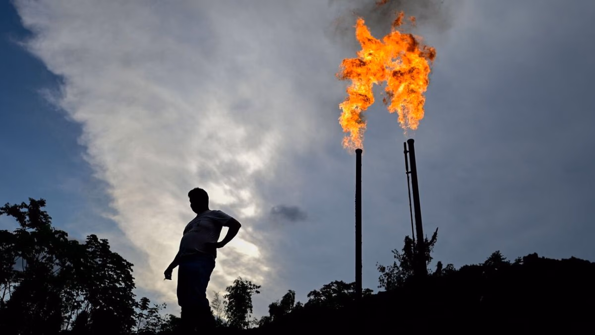 La industria petrolera se compromete a actuar sobre el metano y el gas de antorcha, declara el jefe de la COP28