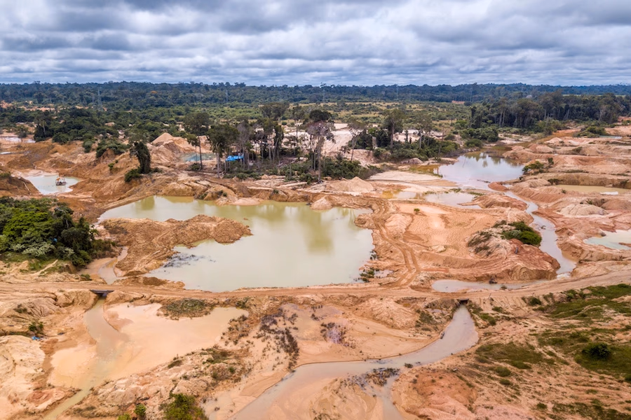La mayor parte del oro de Brasil extraído cerca del Amazonas podría ser ilegal, según estudio