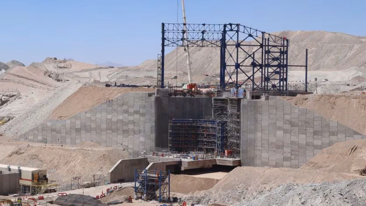 La “megamudanza” de Codelco: dos chancadoras de la División Radomiro Tomic serán trasladadas 4 kilómetros