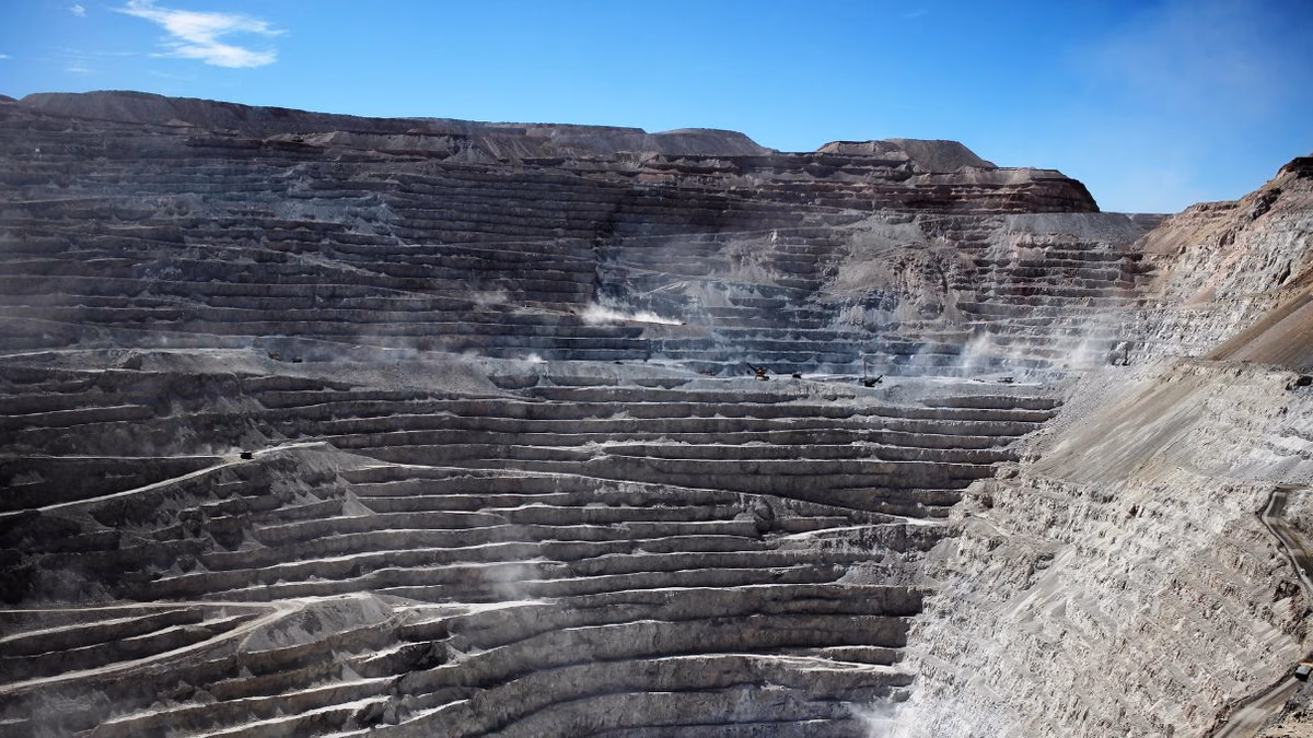 La Minería Chilena en el Centro de la Electromovilidad