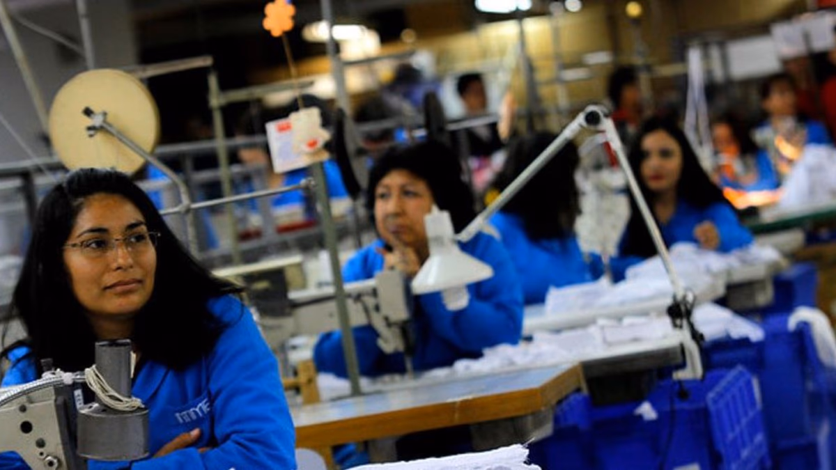 La nueva Ley de 40 Horas regula el pago de horas extra en Chile.