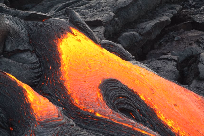 Las rocas antiguas revelan cómo la tierra evitó el destino similar al de Marte