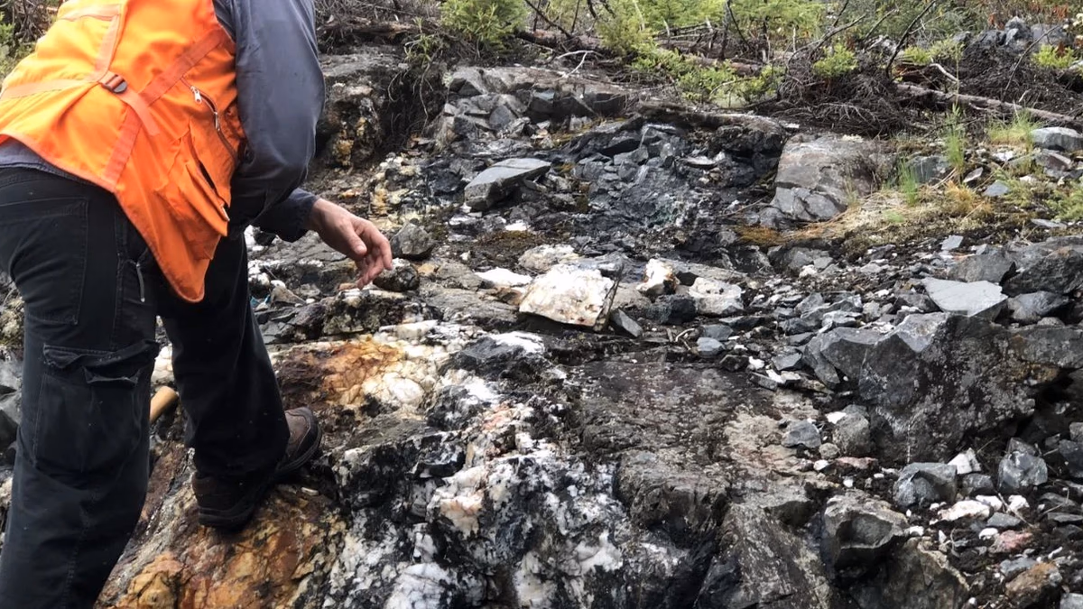 Laurion Mineral Exploration lanza un programa de perforación de seguimiento de 1.700 metros en la superficie en Ishkoday