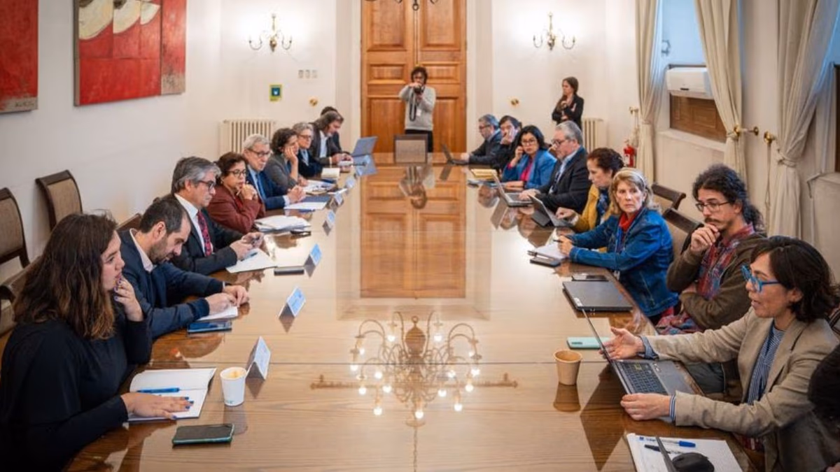 Litio: Definición sobre salares estratégicos quedará supeditada a resultados de diálogos ciudadanos