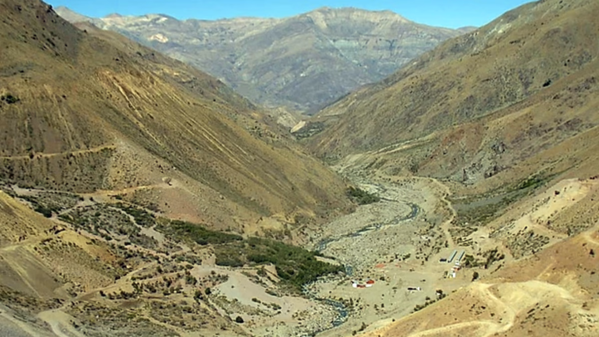 Los Andes Copper anuncia expansión de paquete de tierras
