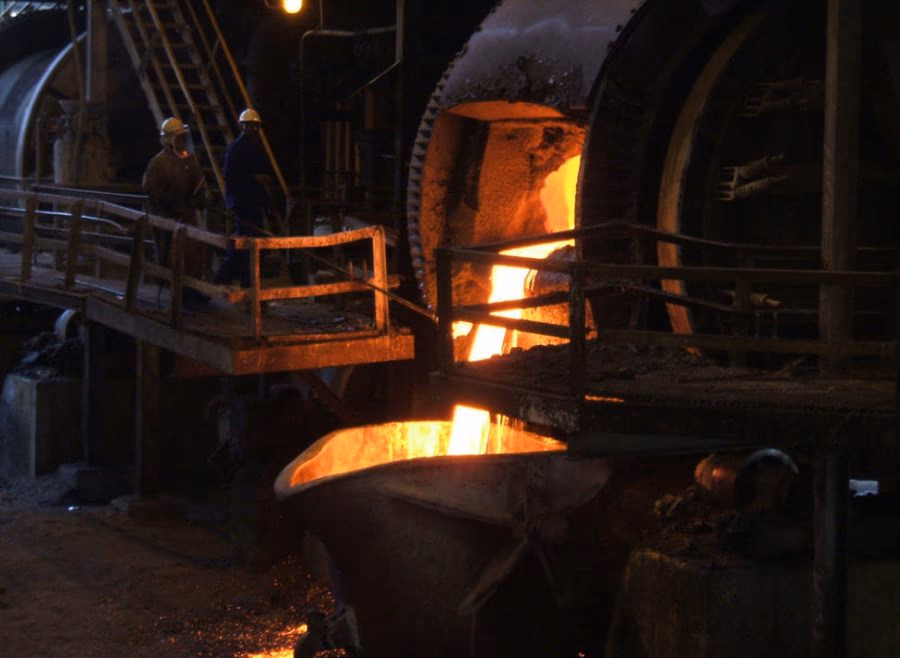 Los apagones en Sudáfrica amenazan el suministro de platino en la principal minera