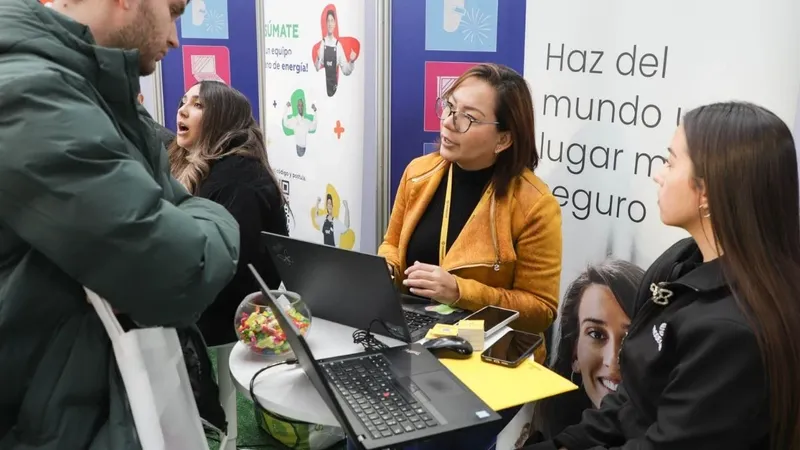 Más de 32 mil empleos disponibles en la Segunda Feria Nacional de Empleo del Sence en Santiago