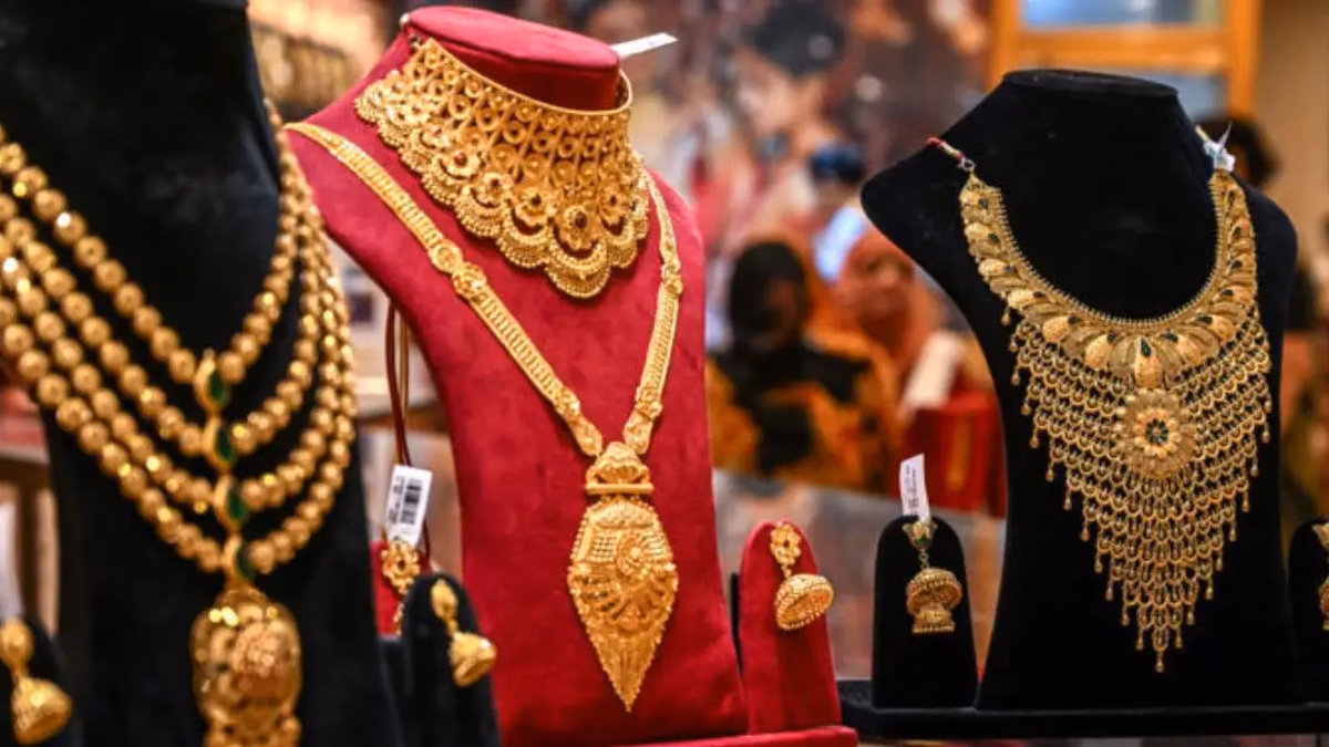 Mercado del oro en India: precios récord afectan la oferta de chatarra