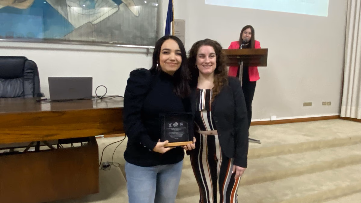 Metaproject recibe distinción por el compromiso y entrega con la formación de nuevos ingenieros e ingenierías en minas del país
