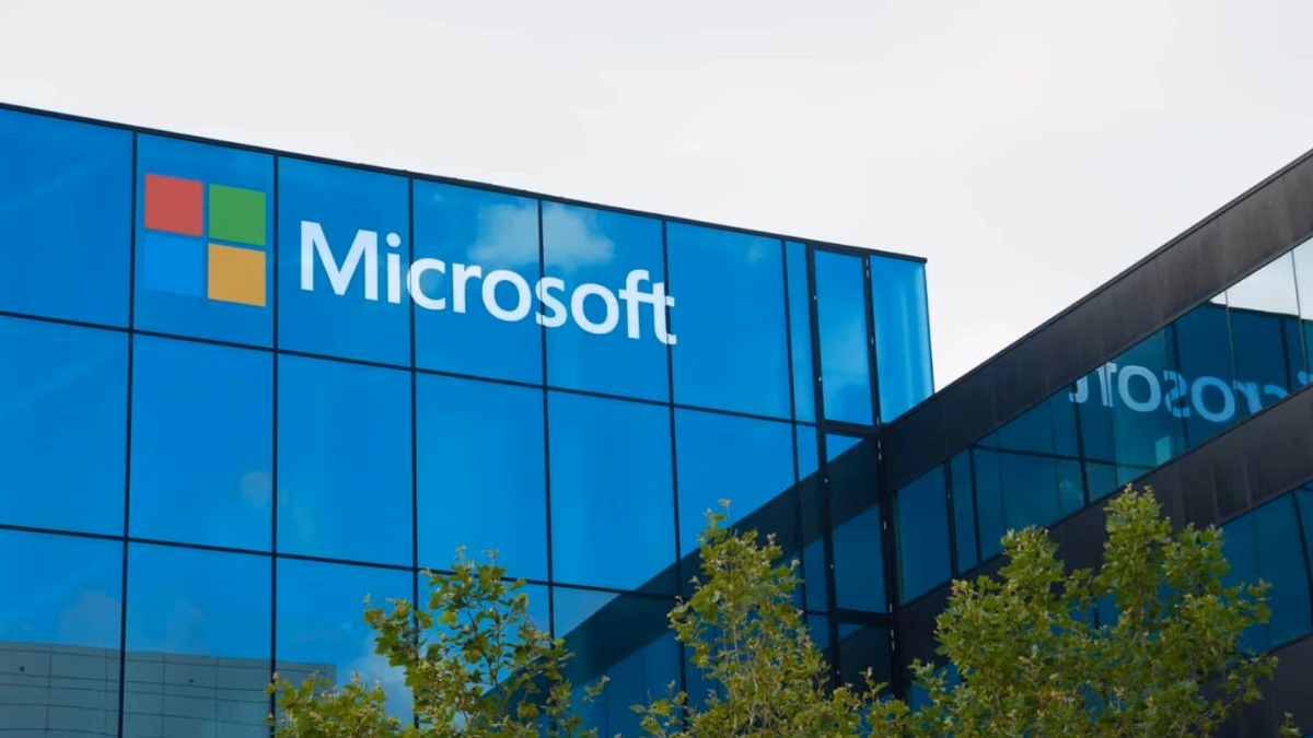Microsoft firma acuerdo global pionero para expandir energías renovables en Chile
