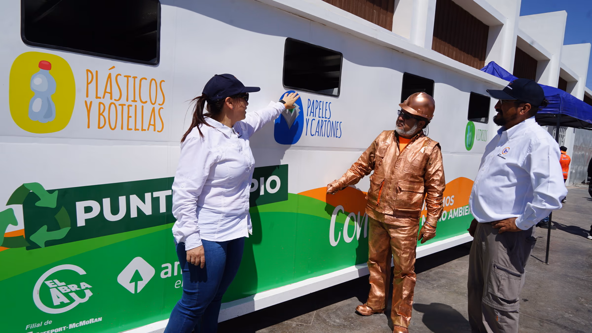 Minera El Abra fomenta el reciclaje con punto limpio en el estadio Zorros del Desierto de Cobreloa