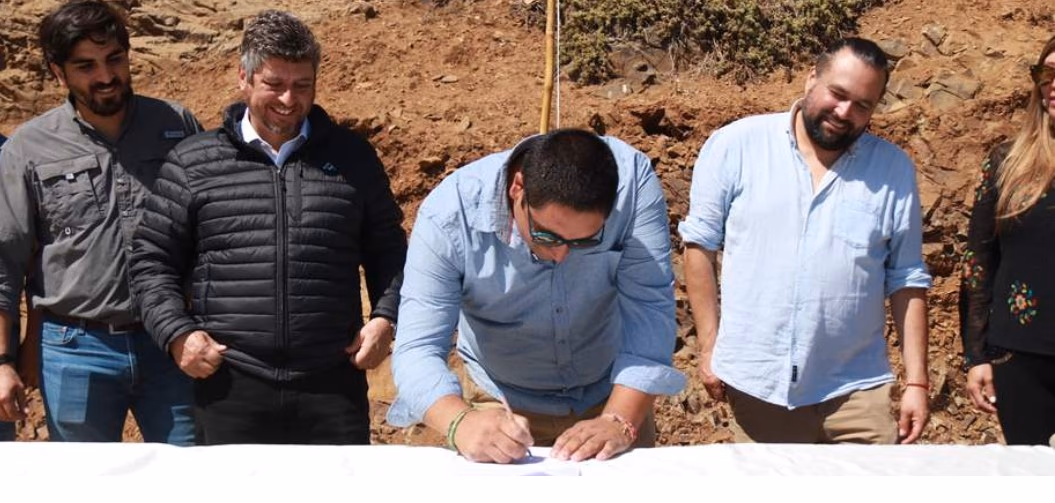 Minera Los Pelambres firma acuerdo de diálogo y debida diligencia con agrupación del pueblo chango en Los Vilos