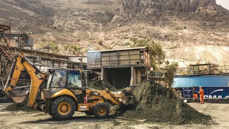 Minera San Gerónimo abre postulaciones para tres cargos en Coquimbo