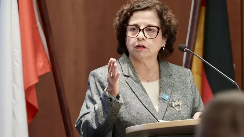 Ministra de Minería destaca en Alemania oportunidades en investigación y desarrollo de la Estrategia Nacional del Litio